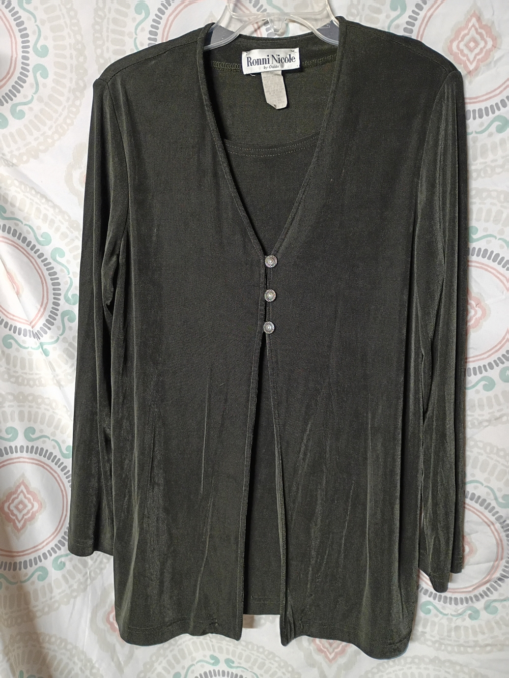 VINTAGE!! Ronni Nicole Olive V-Neck Long Sleeve with Decorative Buttons
